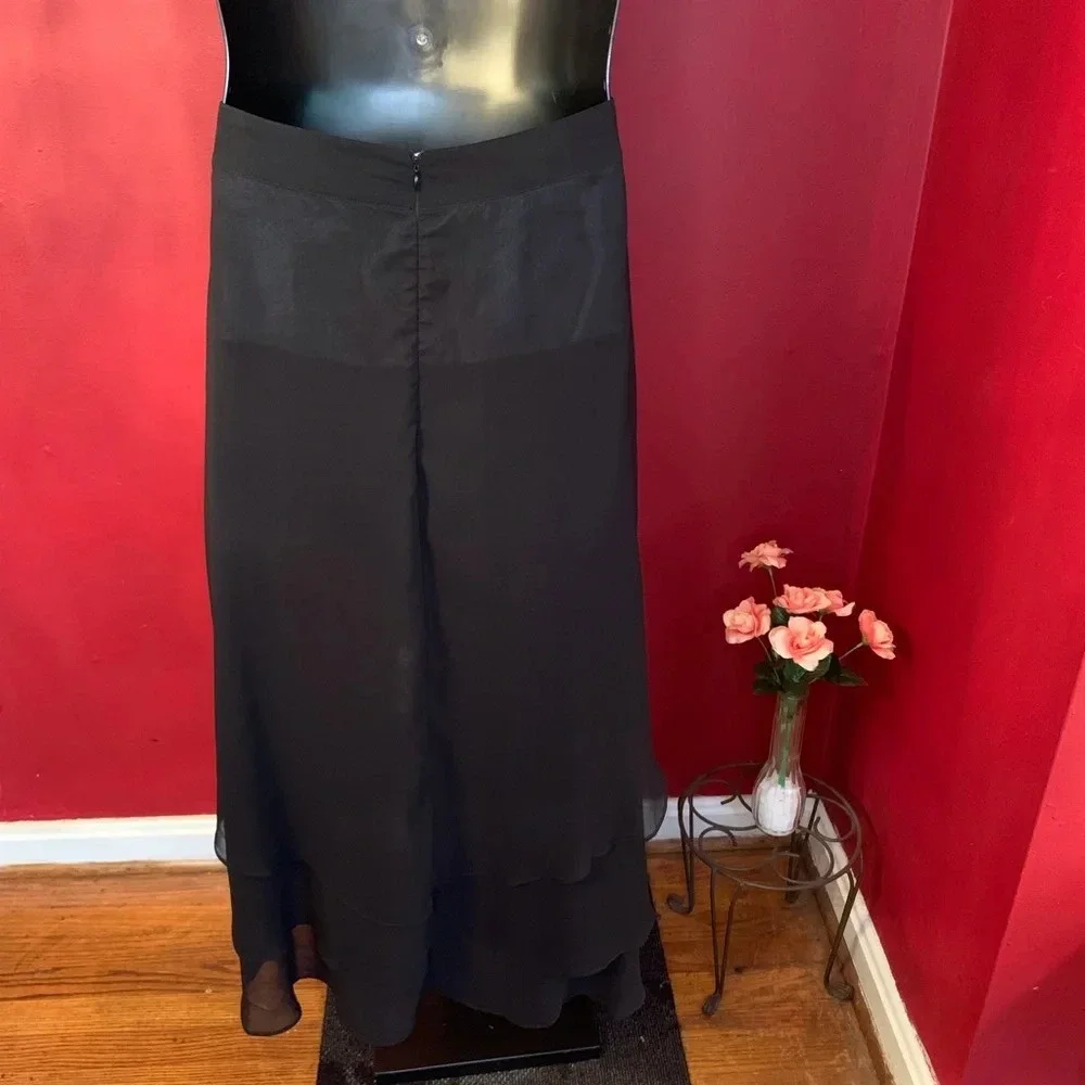 NWOT DOUBLE ZERO SKIRT SIZE M